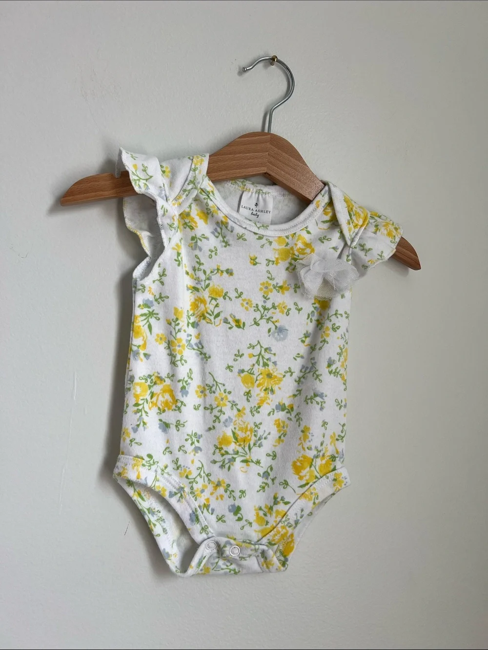 Laura Ashley | White and Yellow Floral Baby Onesie Bodysuit Size 3-6 Months
